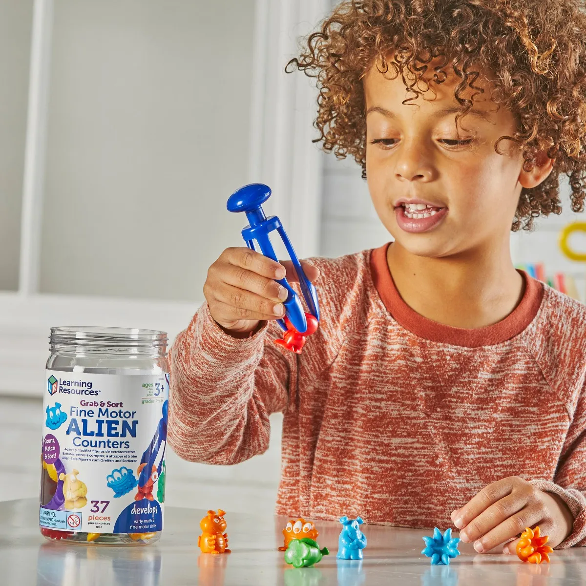 Learning Resources Puzzle Grab & Sort Fine Motor Alien Counters - Image 8
