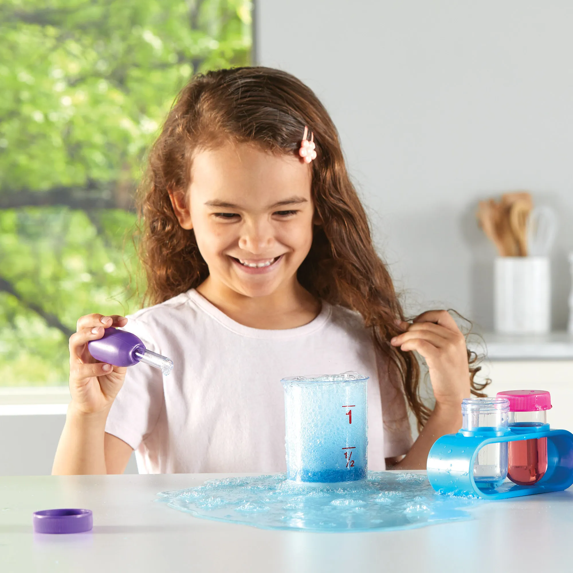 Learning Resources Puzzle Primary Science® Lab Set - Alternative Color - Image 7