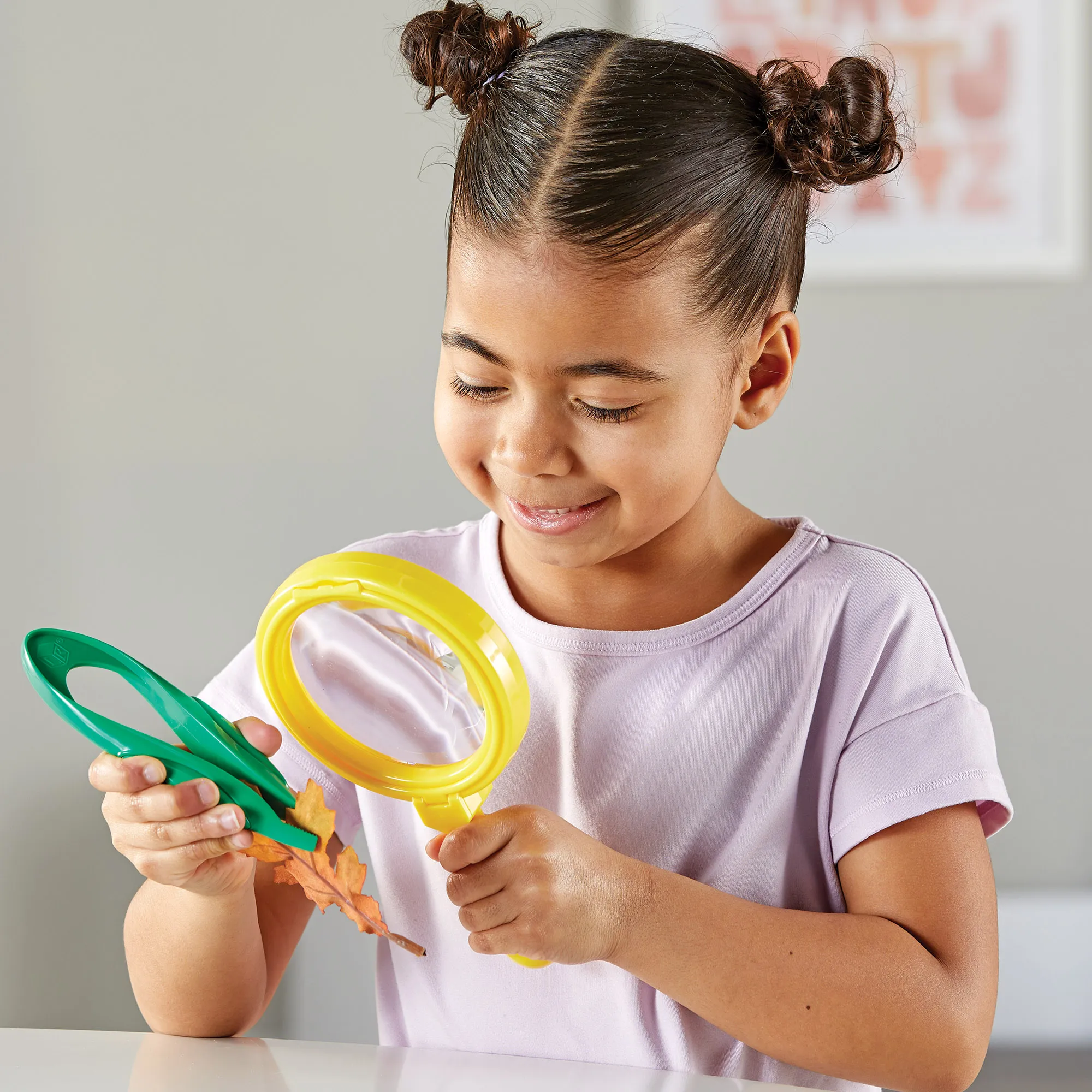 Primary Science® Magnifier & Tweezers - Image 3