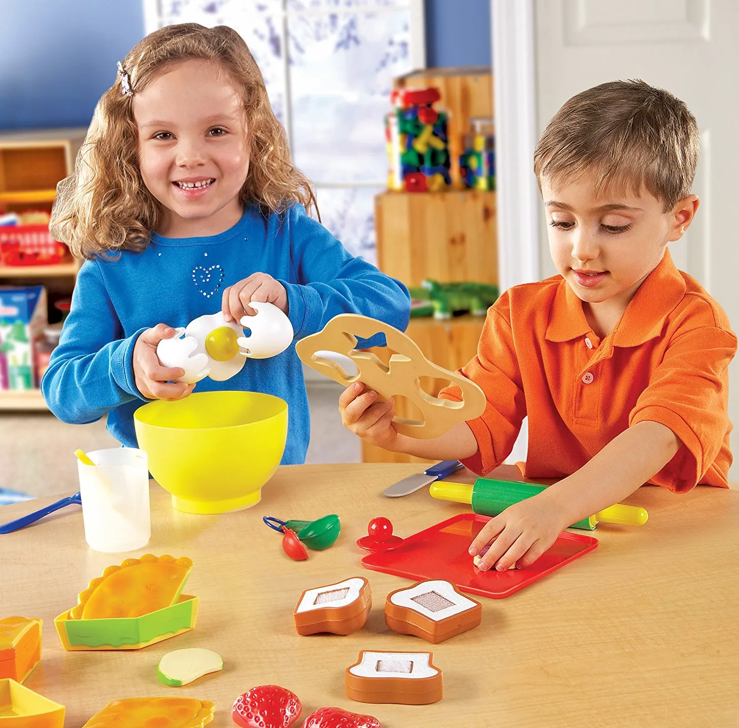 Learning Resources Puzzle Pretend & Play® Bakery Set - Image 3