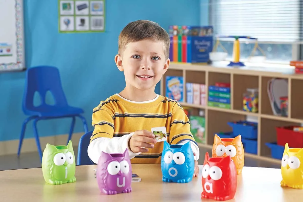 Vowel Owls™ Sorting Set - Image 13