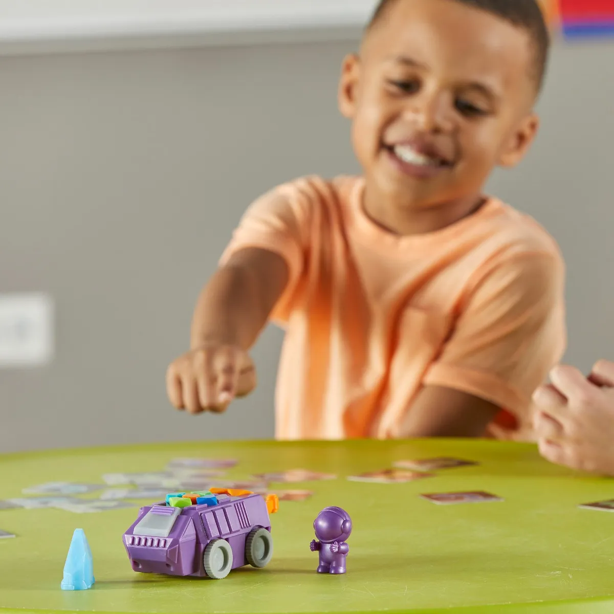 Learning Resources Puzzle Space Rover Coding Activity Set - Image 10