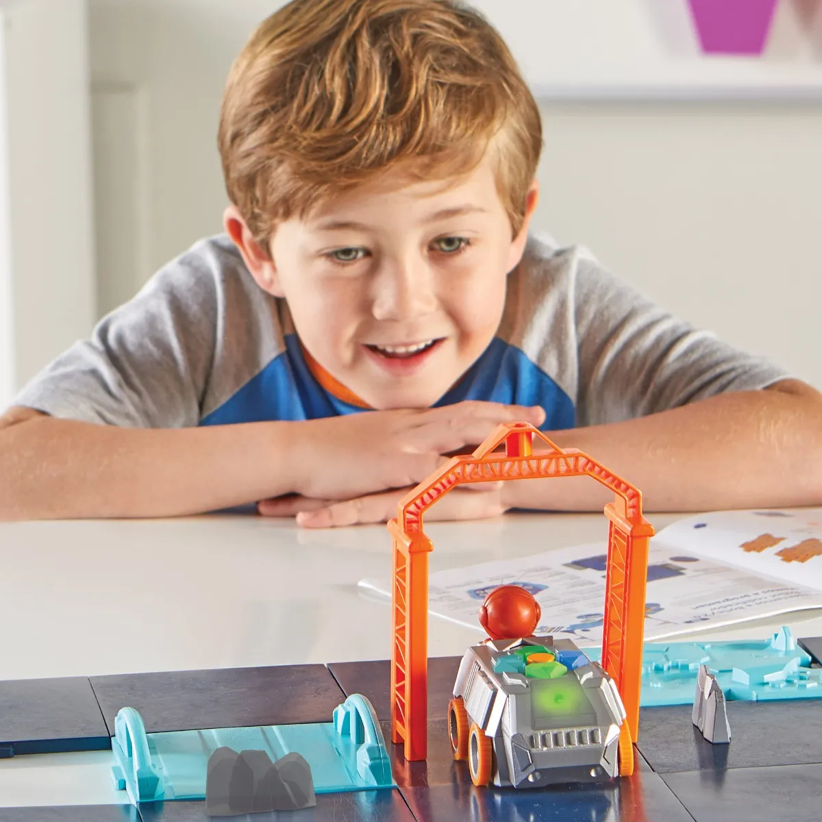 Learning Resources Puzzle Space Rover Deluxe Coding Activity Set - Image 13